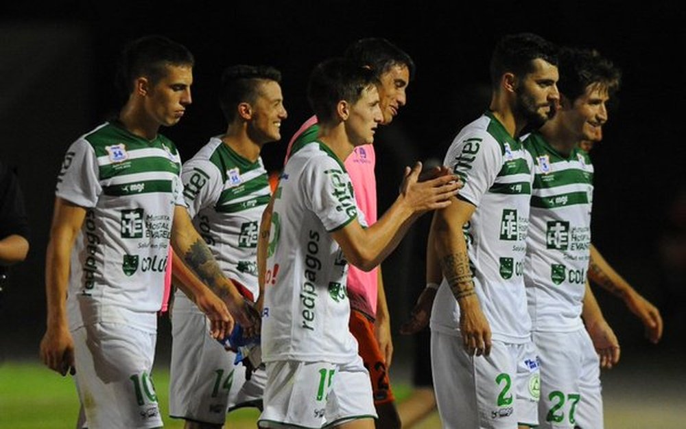 Plaza Colonia adquiere a un futbolista más para sus filas. PlazaColonia