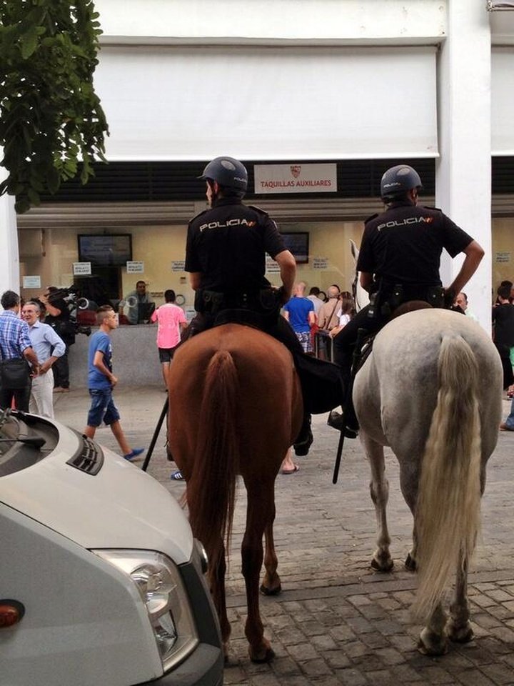 Un dispositivo de seguridad de unos 600 policías para el choque entre el Sevilla y el City