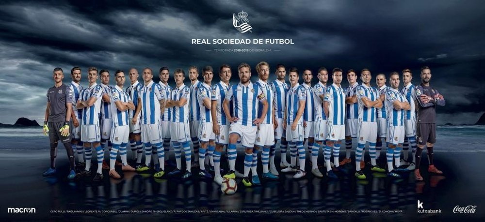 La Real Sociedad presentó el póster solo con los jugadores. RealSociedad