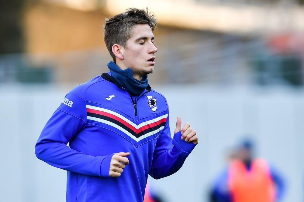 Praet of Sampdoria has attracted interest from Leicester. Twitter/Sampdoria