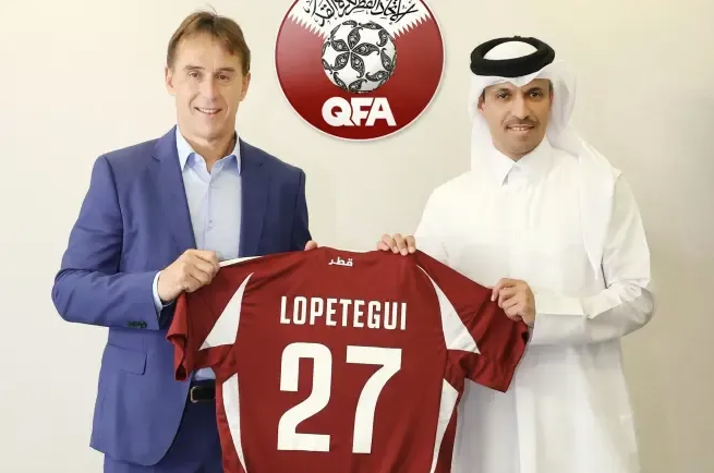 Julen Lopetegui è il nuovo ct del Qatar, succedendo a Luis García con un contratto fino al 2026. Il tecnico spagnolo debutterà il 5 giugno contro l'Iran nelle qualificazioni alla Coppa del Mondo.
