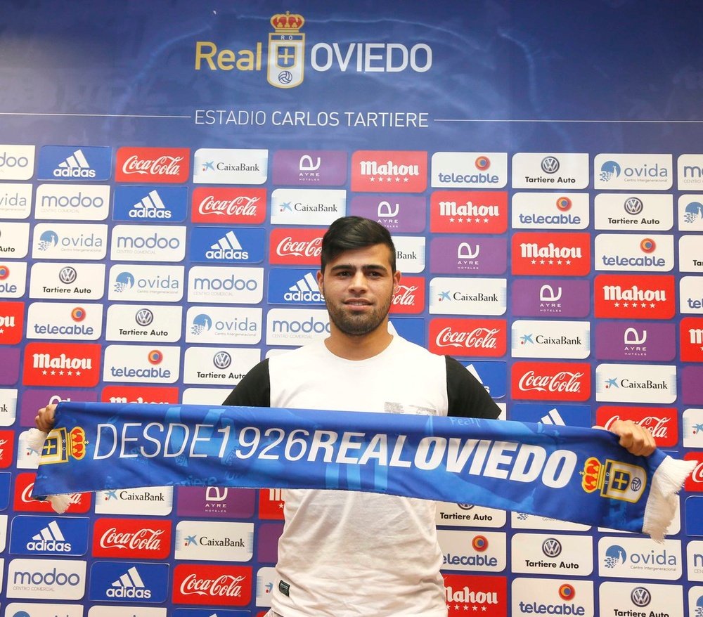 Presentación de Martín Alaníz como nuevo jugador del Oviedo. RealOviedo
