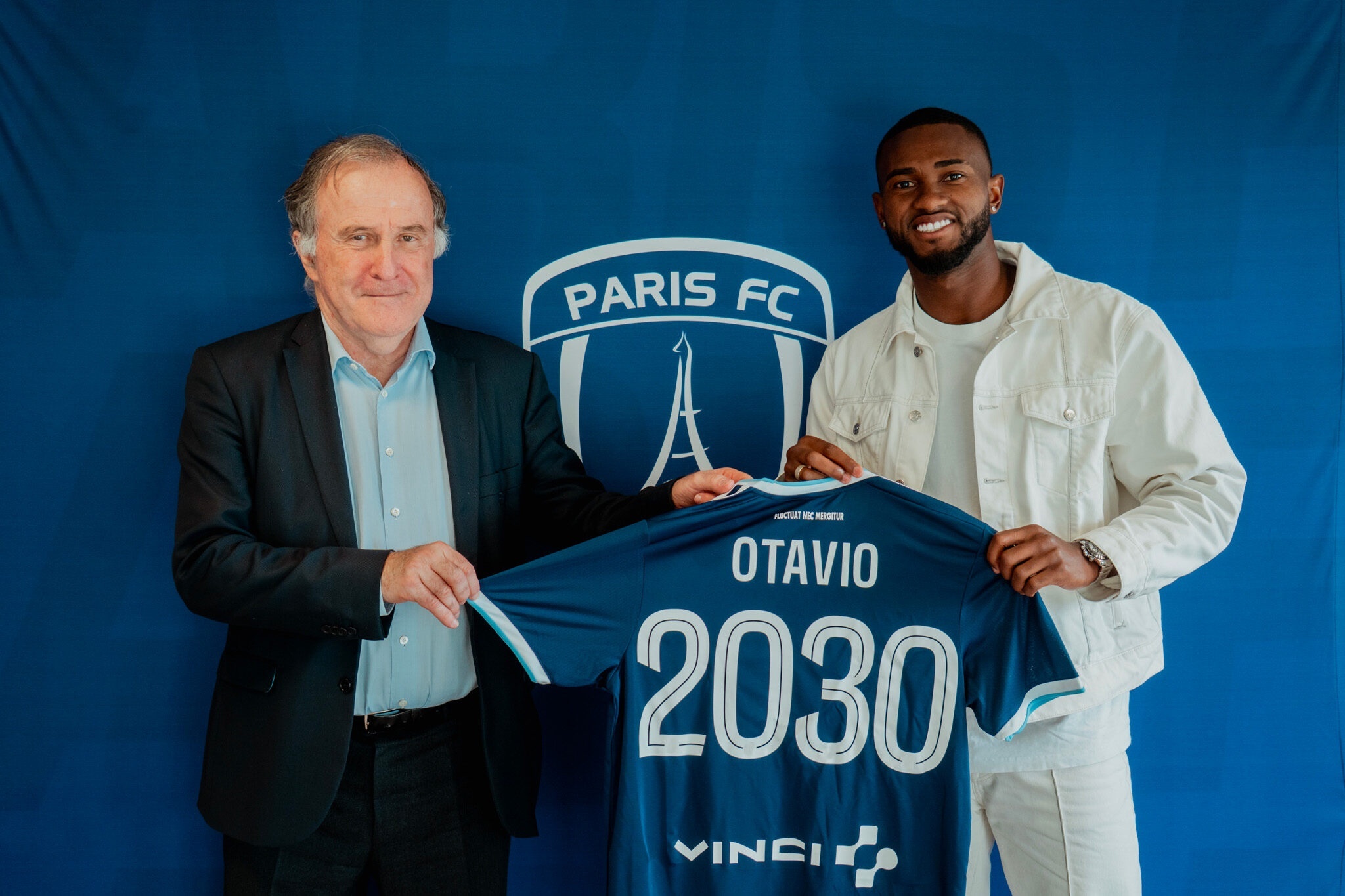 El otro Paris también tira de cartera y ficha a Otávio... ¡por 20 millones!
