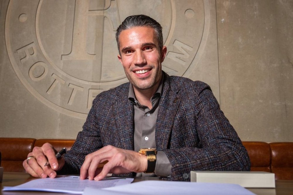 Van Persie is set to become new Feyenoord manager. SCREENSHOT/ X_@Persie_Official