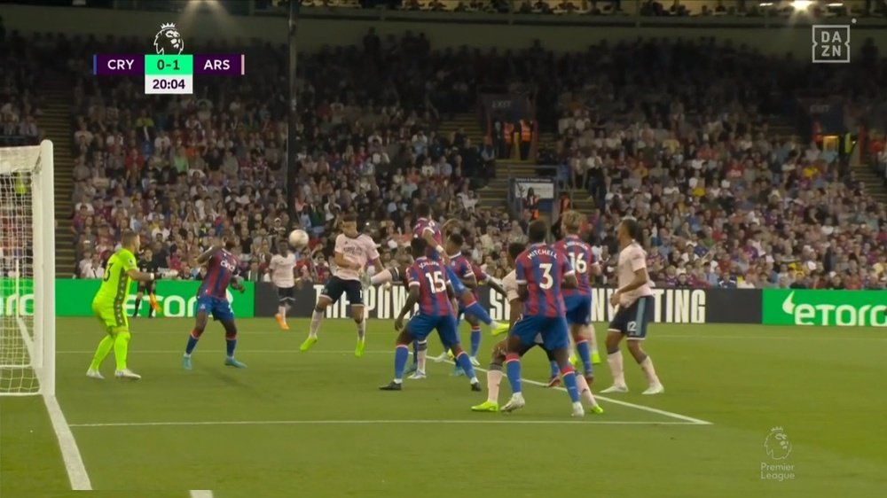 Martinelli marcó el primer gol de la Premier 22-23. Captura/DAZN