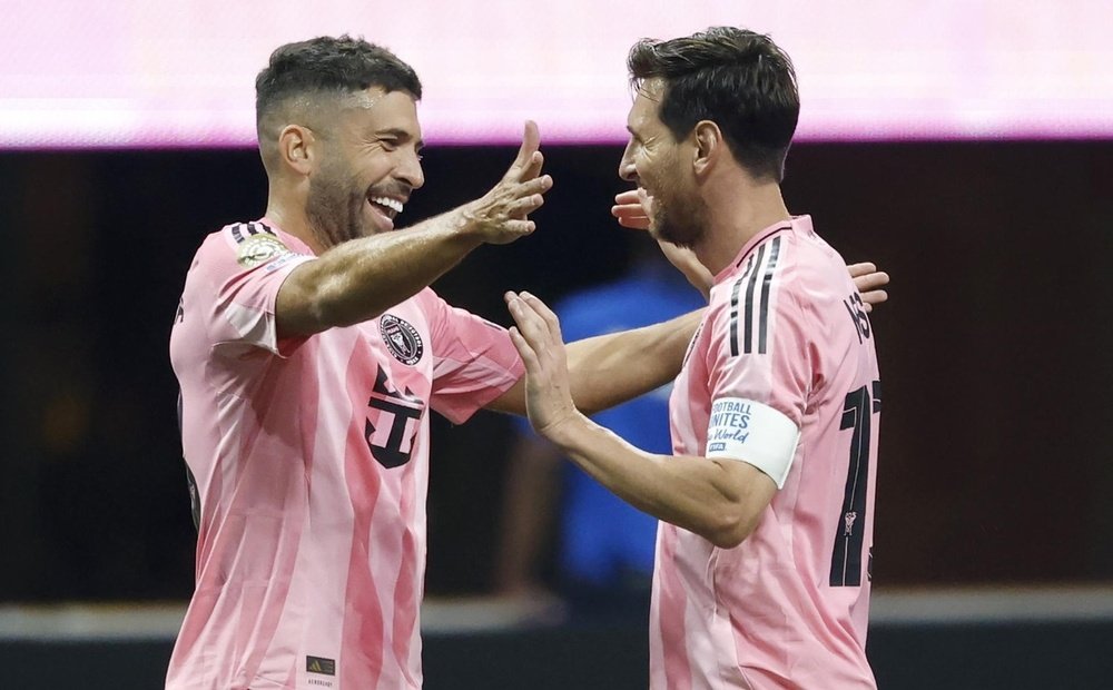 Messi y Alba, sancionados con un partido por saltarse el All-Star Game. EFE/Erik S. Lesser