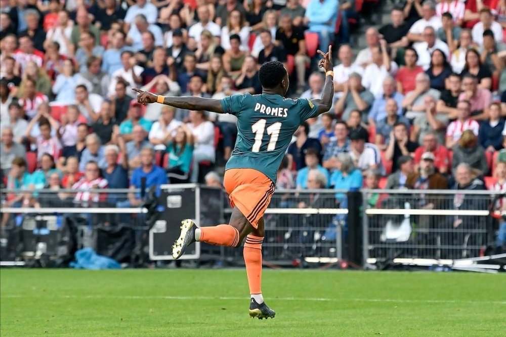 Le PSV et l'Ajax se quittent dos à dos. Twitter/AFCAjax