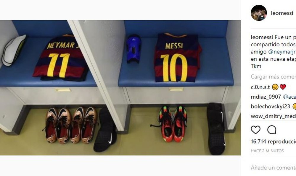Messi fait ses au revoir à Neymar. LeoMessi