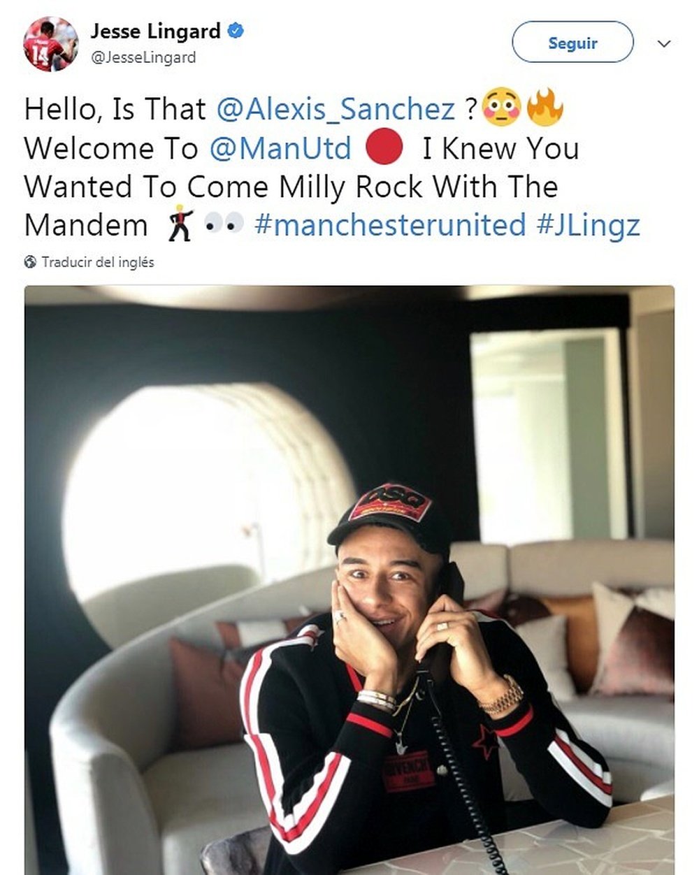 Alexis ya es bien recibido en el Manchester United. Twitter/JesseLingard