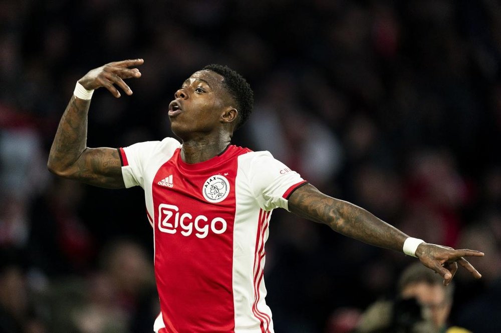 L'Ajax Amsterdam s'impose contre le PSV Eindhoven. AjaxFC