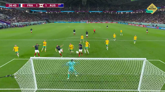 A França vira em cinco minutos a acaba com a festa da Austrália. Captura/GolMundial