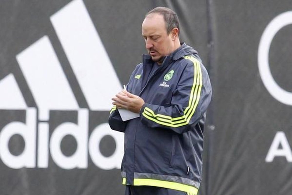 Rafa Benitez, durante un entrenamiento con el Real Madrid. Twitter