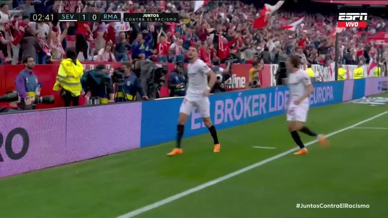 Rafa Mir stuns Madrid as Sevilla take the lead