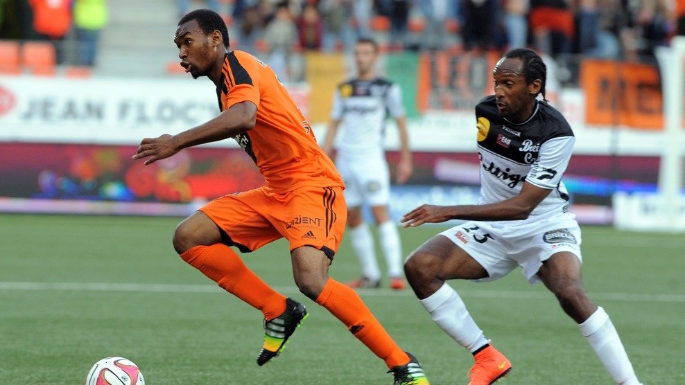 El Cádiz ha confirmado el fichaje de Rafidine Abdullah, que procede del Lorient. UEFA