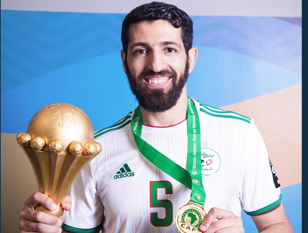 Halliche fait ses adieux à la sélection algérienne. CAF_Online