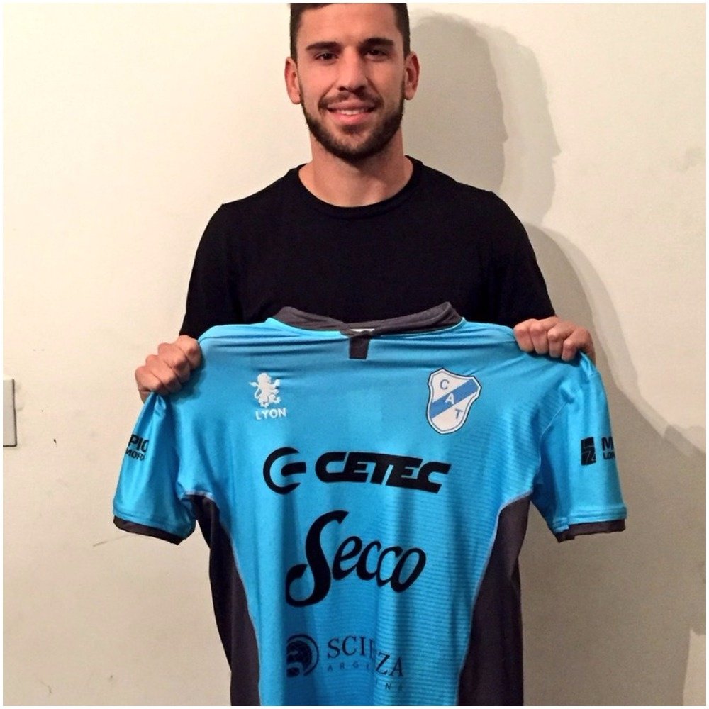 El argentino vestirá los colores del 'Gasolero' la próxima temporada. ClubTemperley