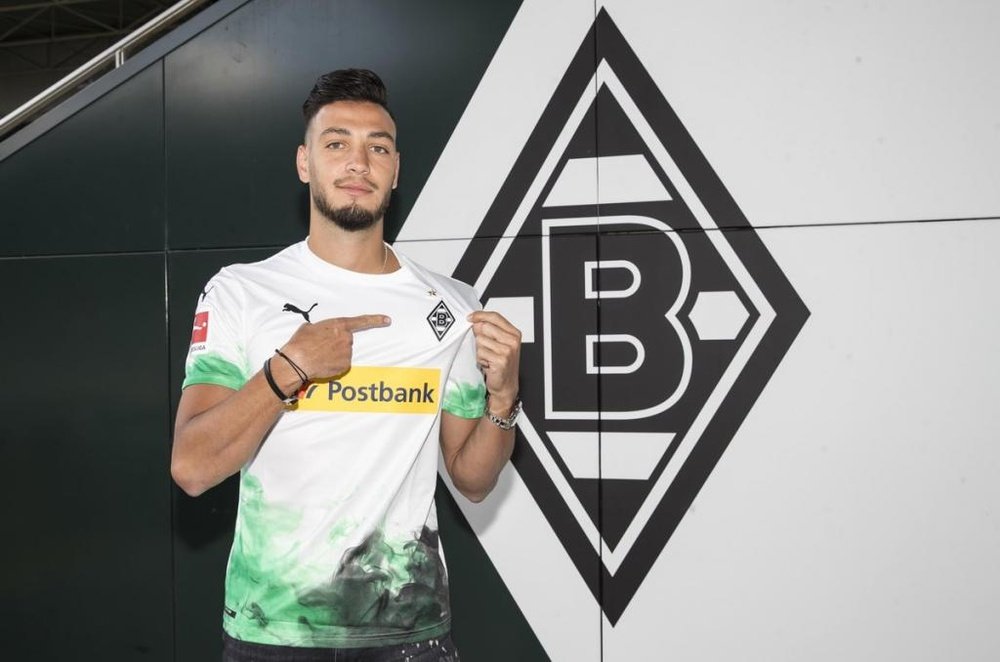 Bensebaini, nuevo jugador del 'Gladbach. BorussiaMonchengladbach