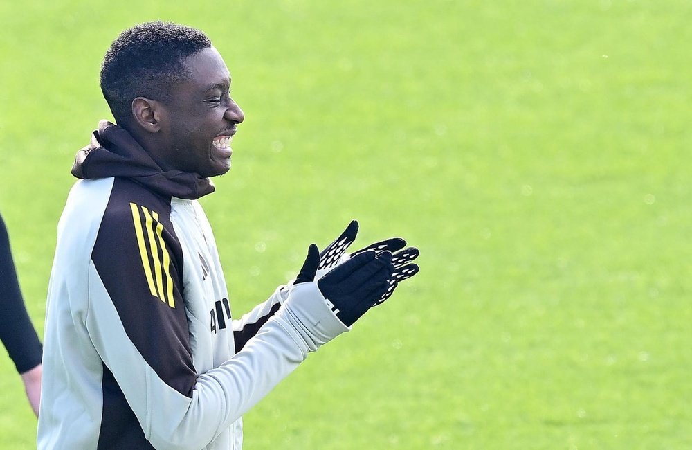Kolo Muani hinted at Juventus stay. EFE