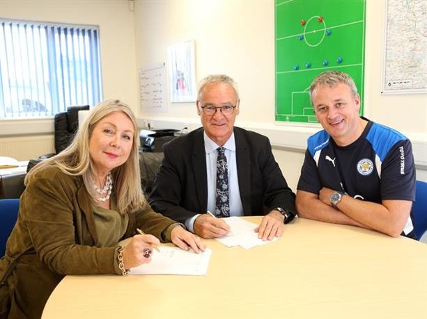 Ranieri signs his new four-year contract. LCFC