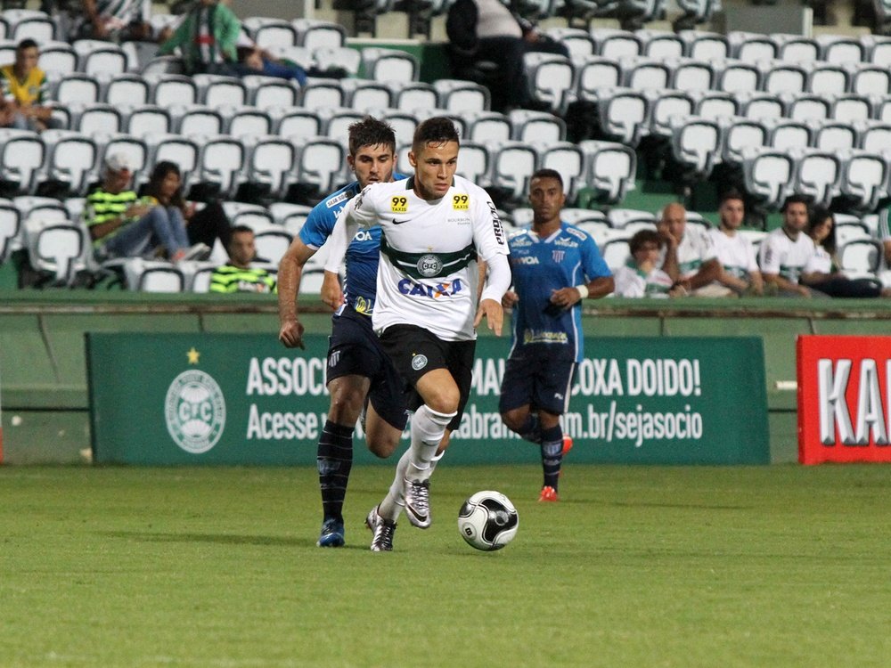 Raphael Veiga dejará el Coritiba para jugar en el Palmeiras la próxima temporada. Coritiba