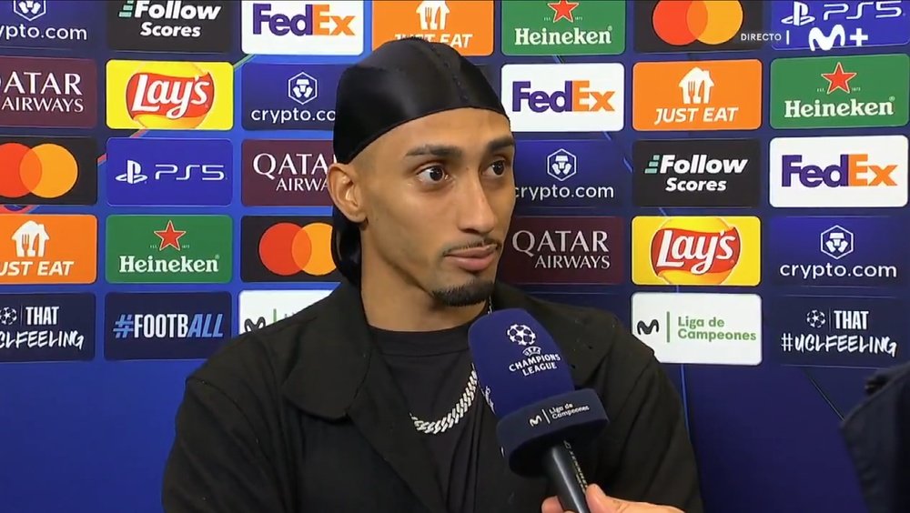Raphinha praised Yamal's performance against Atalanta. Screenshot/Movistar+