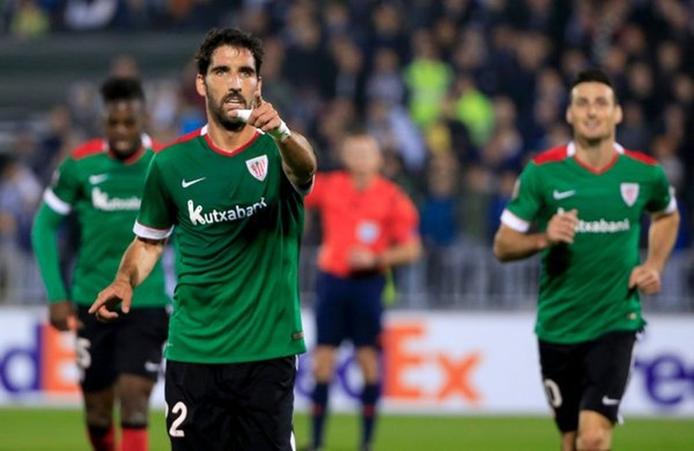 Raúl García celebra su tanto al Partizan, el primer de la noche en Belgrado. Twitter