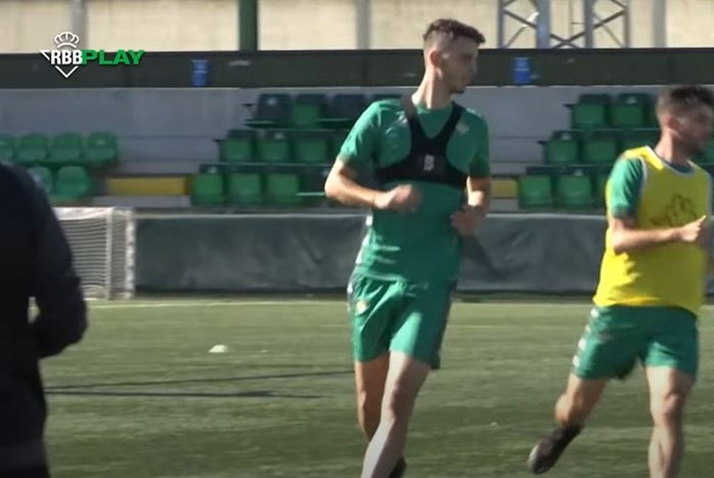 Raúl García de Haro rechaza la última oferta del Betis. Yotube/RealBetisBalomié