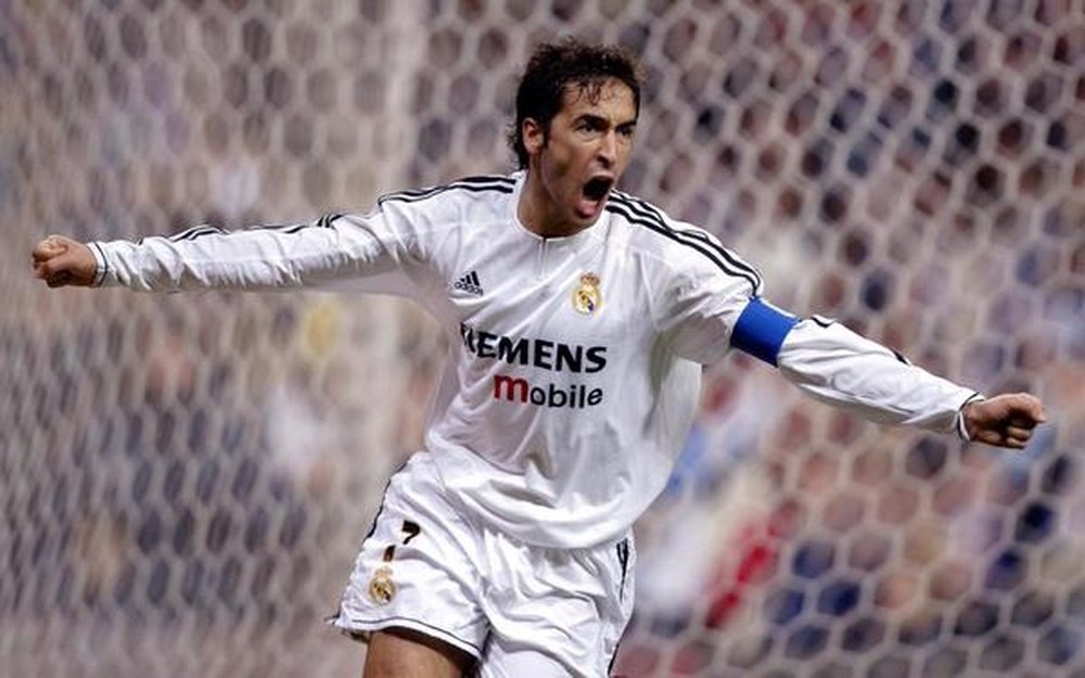 Real Madrid : Quand Raúl González ne voyait pas Zidane sur le banc