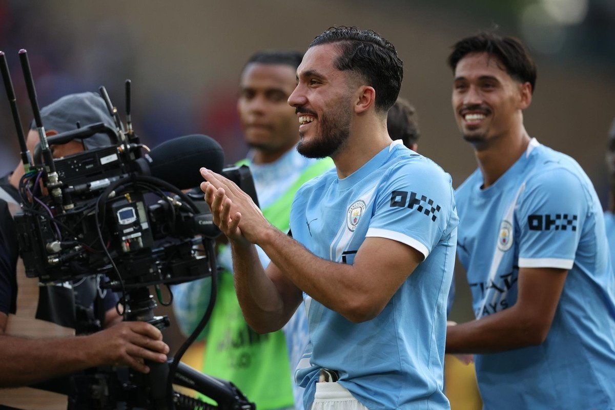 El Manchester City tuvo que remontar ante un Swansea que dio más de un quebradero al conjunto de Guardiola. Tras el 1-0 con golazo de Franco y el empate de Doku, Cherki asistió a Marmoush y cerró el 1-3 en el tramo final del encuentro.
