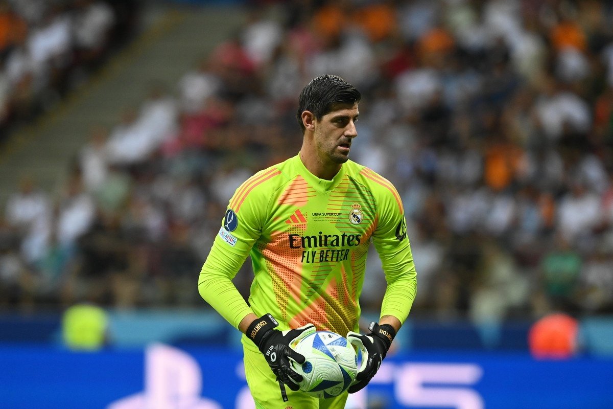 Madrid's Courtois has kept six clean sheets in a row. EFE