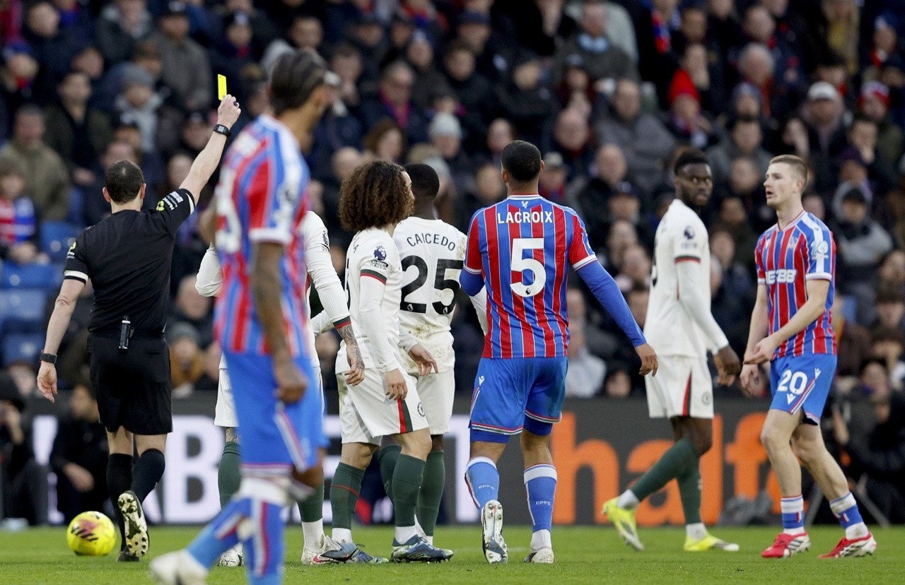 Wharton (R) moved to Palace from Blackburn in 2024 for £18 million. EFE