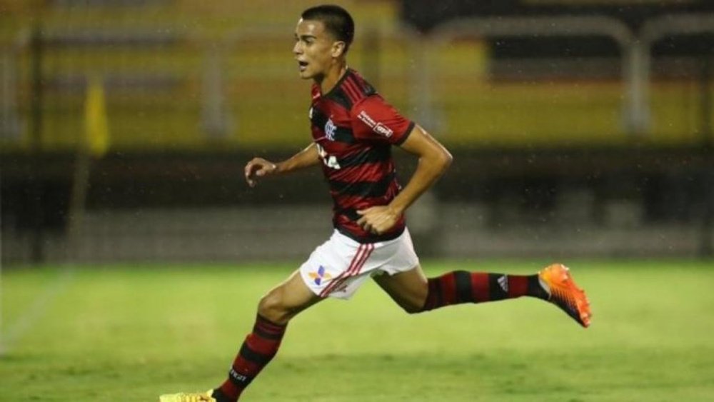 Dos nuevos equipos de la Premier se meten en la puja por Reinier. Twitter/Flamengo