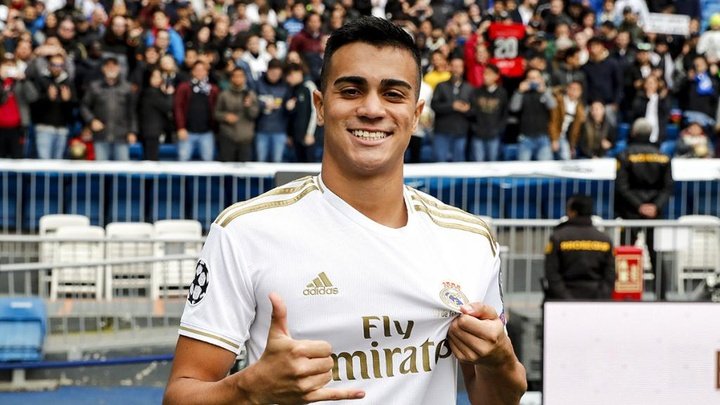 Companheiro de seleção rasga elogios a jovens do Real Madrid