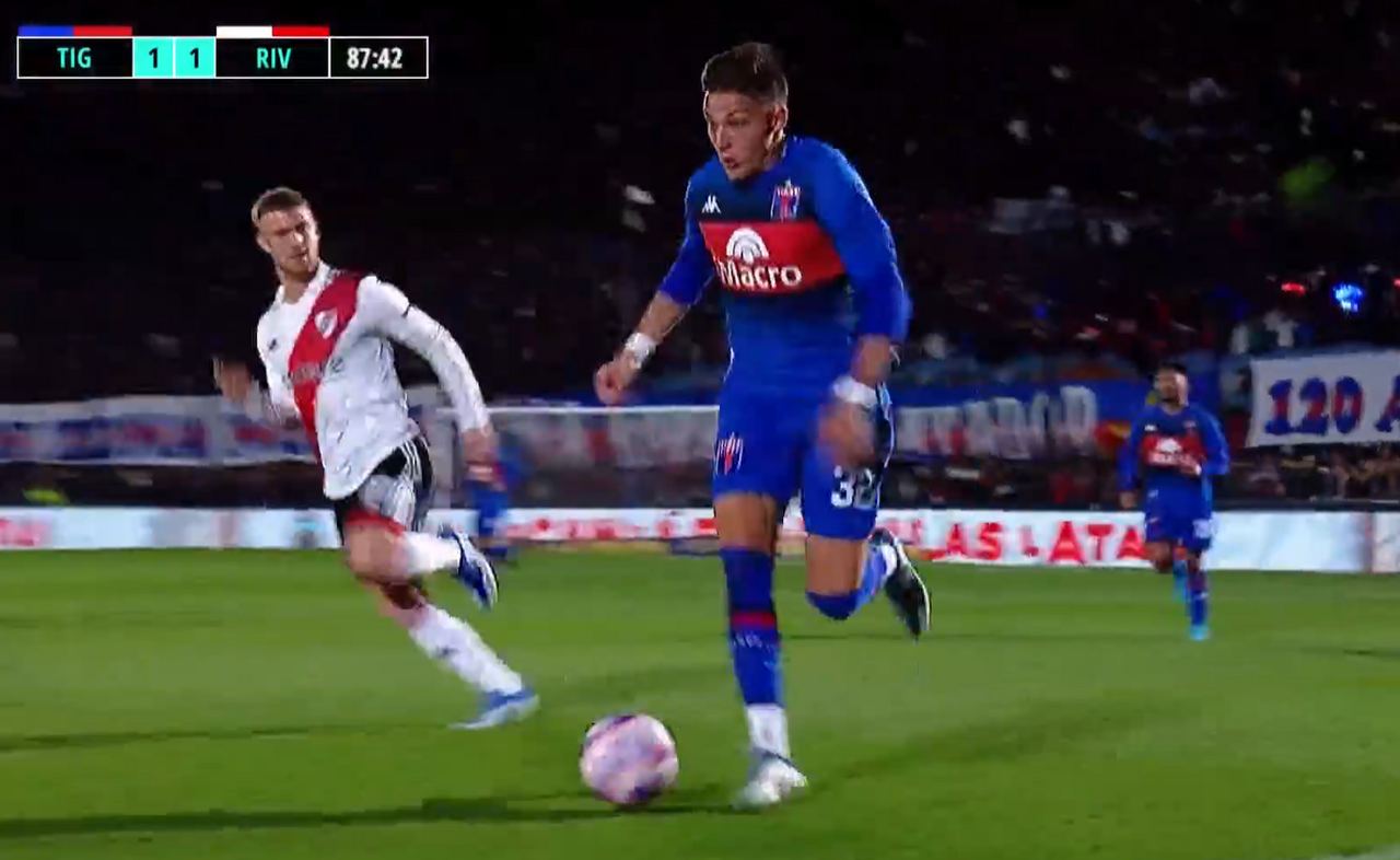 River no doma al 'Tigre' y pierde terreno en el campeonato