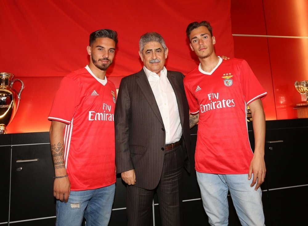 Ricardo Araújo e Ricardo Mangas, dos Juniores Benfica, prolongam contratos. Twitter @SLBenfica
