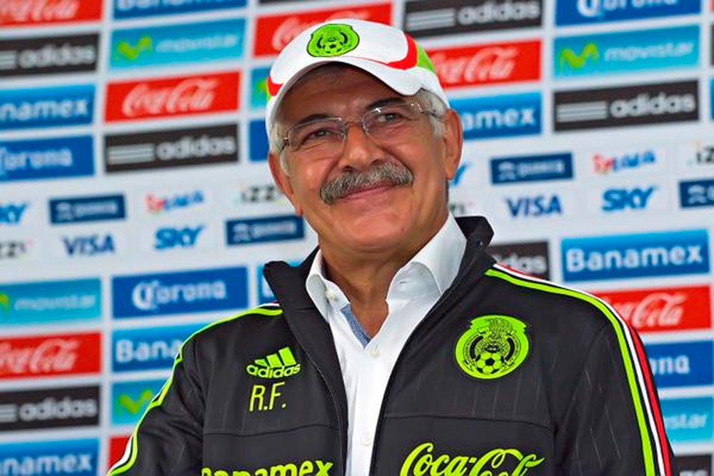 Ricardo Ferretti viste los colores de la selección de México. Twitter