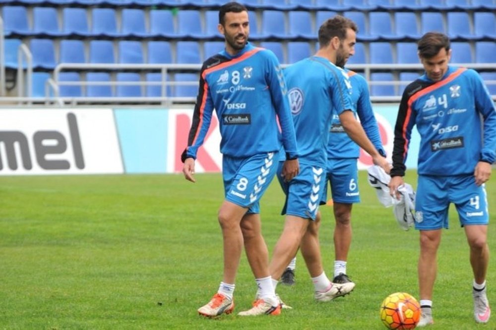 Ricardo León, centrocampista del CD Tenerife, durante un entrenamiento. ClubDeportivoTenerife