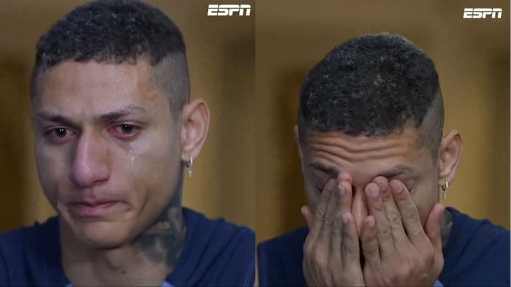 Richarlison chora ao falar sobre a depressão que teve após à Copa. Capturas/ESPN