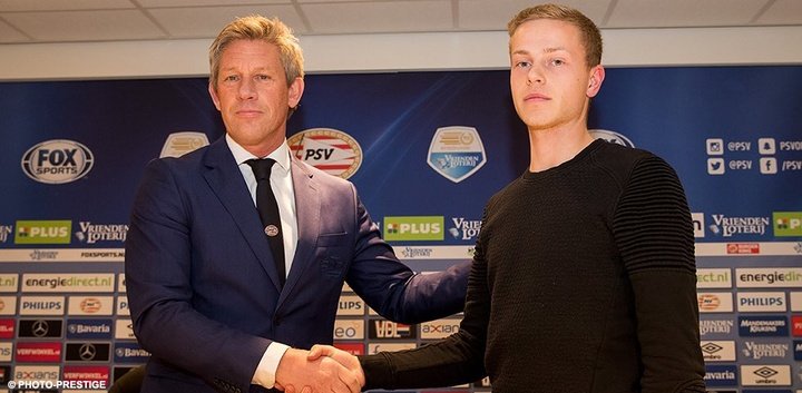 El PSV le hace un contrato profesional a Rigo