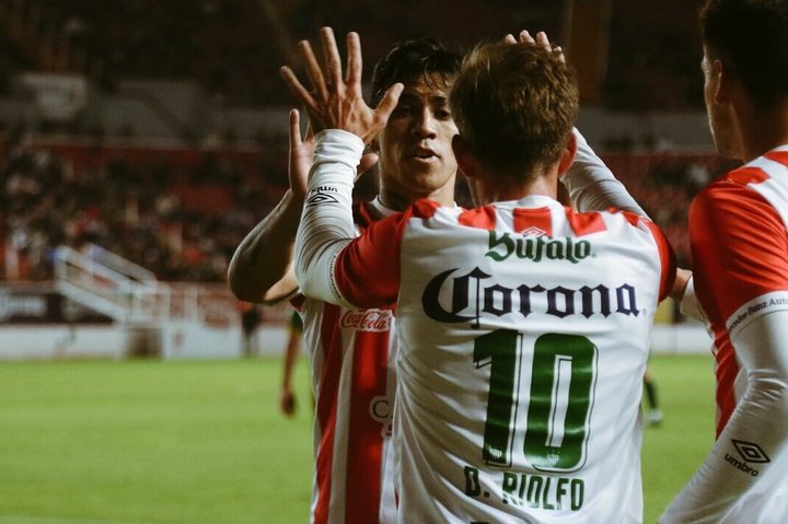Necaxa salva un punto ante Murciélagos en la Copa México