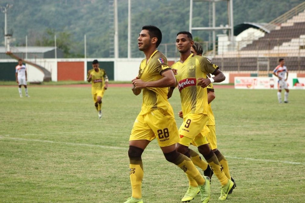 Zulia recibe a Trujillanos, que tiene la posibilidad de asentarse en primera posición. TrujillanosFC