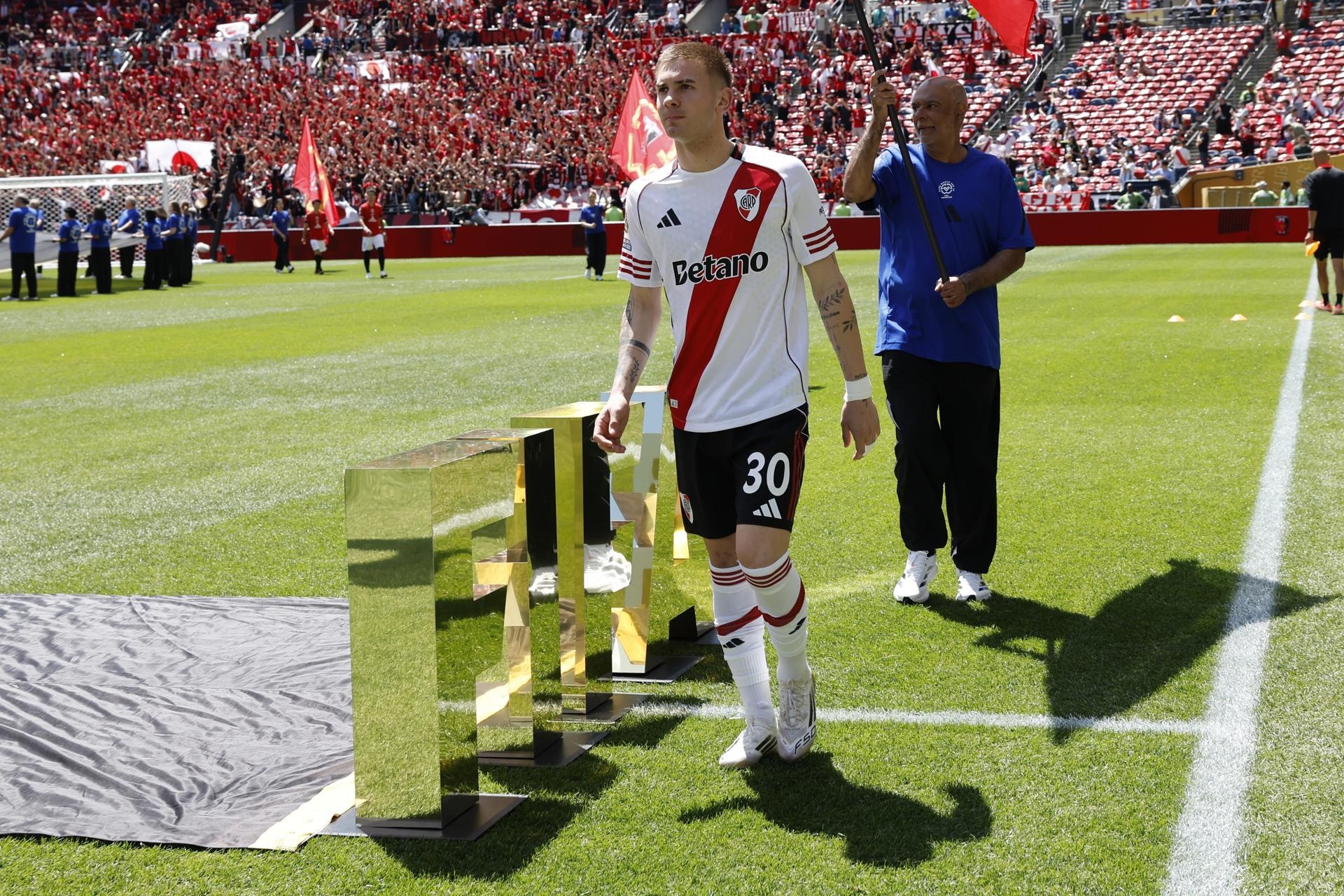 Así fue el debut de Mastantuono en el Mundial de Clubes. EFE