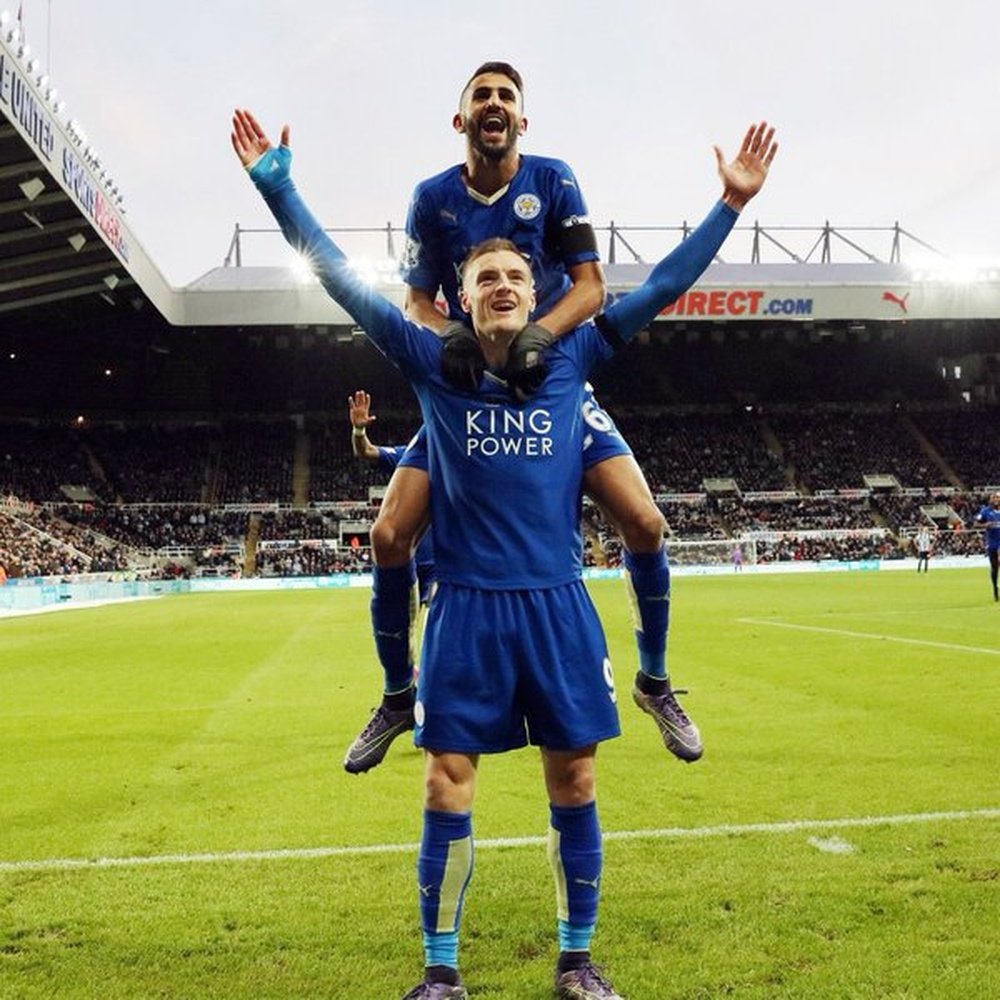 Riyad Mahrez and Jamie Vardy celebrating a Leicester goal. Twitter