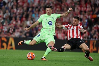 Lewandowski's contract with Barcelona ends in 2026. EFE