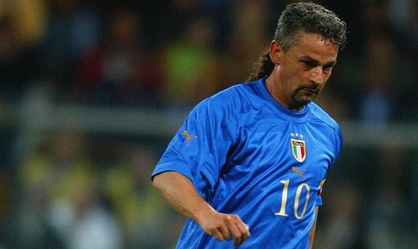https://cdn.resfu.com/media/img_news/roberto-baggio-con-italia.jpg?size=600