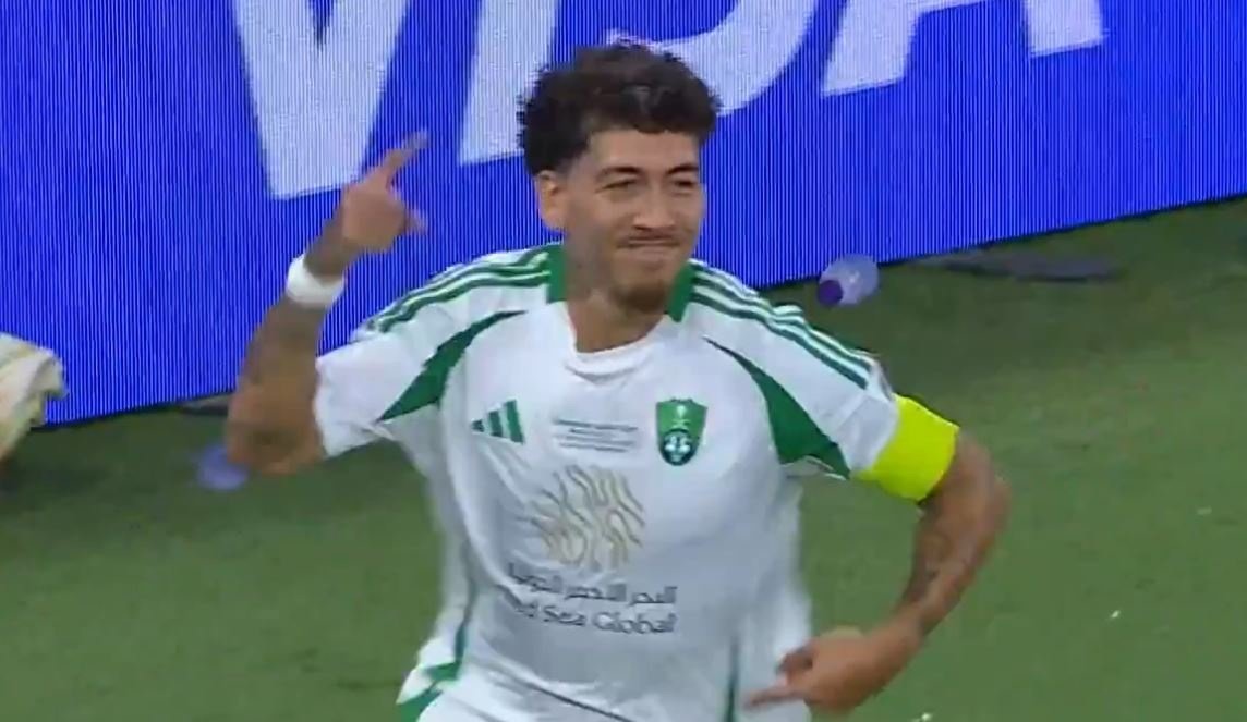 El Al-Ahli jugará la final de la AFC Champions League después de imponerse al Al-Hilal de Jorge Jesus por 1-3. Roberto Firmino, Toney y Al-Buraikan agrandaron un marcador que pudo ser mayor, pero Kessié erró un penalti.