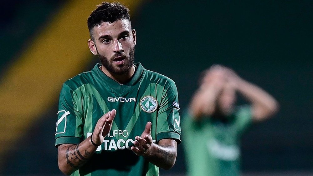 Roberto también pertenece al Nápoles, pero no tiene hueco en la actual plantilla. SSCNapoli