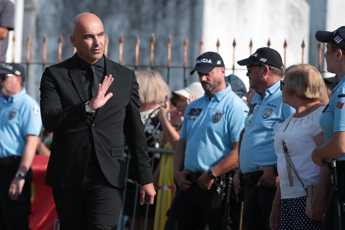 Roberto Martínez asistió al funeral de Diogo Jota y su hermano. EFE
