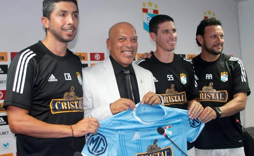 Sporting Cristal presenta a Mosquera como nuevo entrenador. SportingCristal