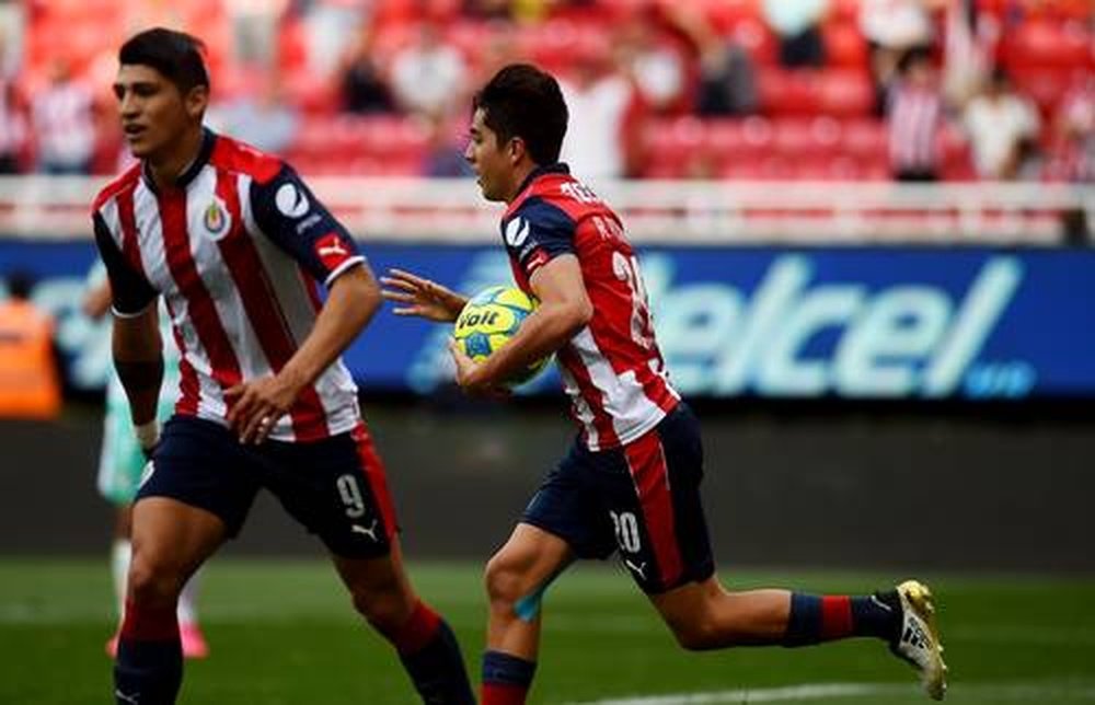 Rodolfo Pizarro vuelve a los terrenos de juego tras superar una lesión. AFP